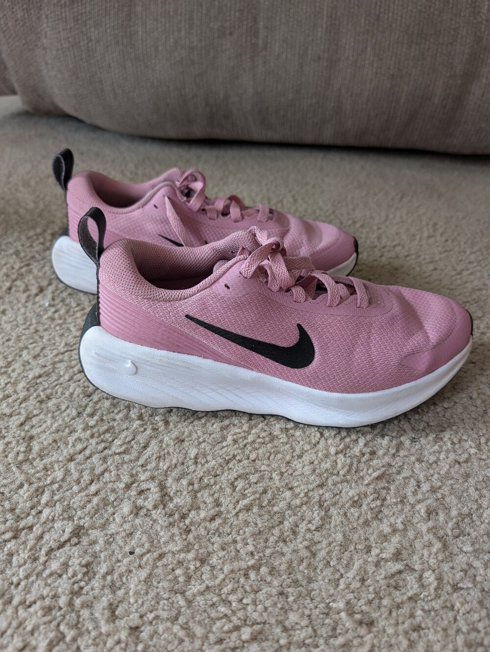 Nike Women's Pink and Black Athletic Running Shoes